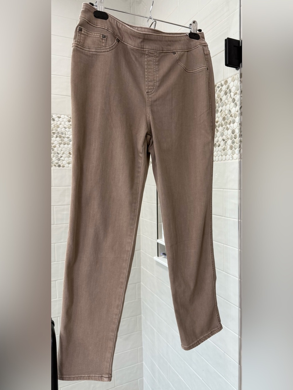Chico's Pull-on Jegging Ankle Stretch Denim in Taupe Brown